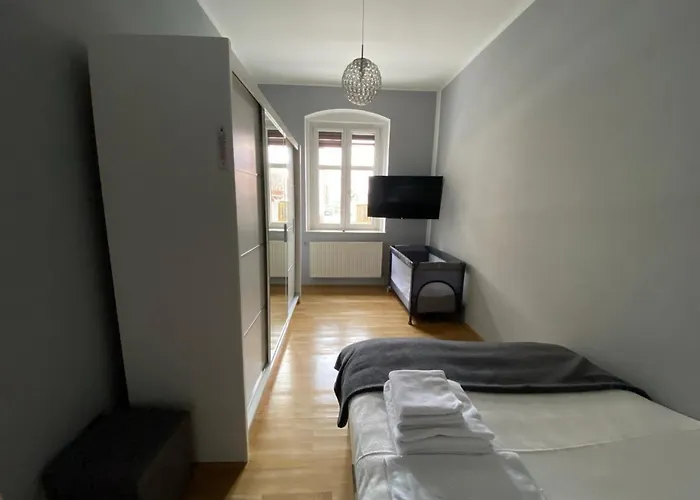 F21 Deluxe W Bielawie - Widok Na Gory Sowie * Bielawa (Dzierzoniow)